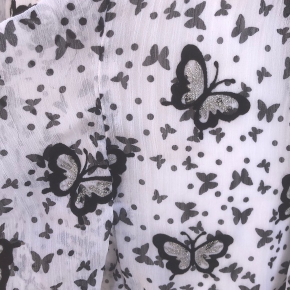 Butterfly print Ruffled dress with belt - Picture 6 of 7